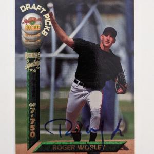 Photo of Roger Worley Signed Baseball Trading Card - Signature Rookies # 68 1994 - Number