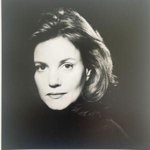 Photo of Margaret Colin signed photo