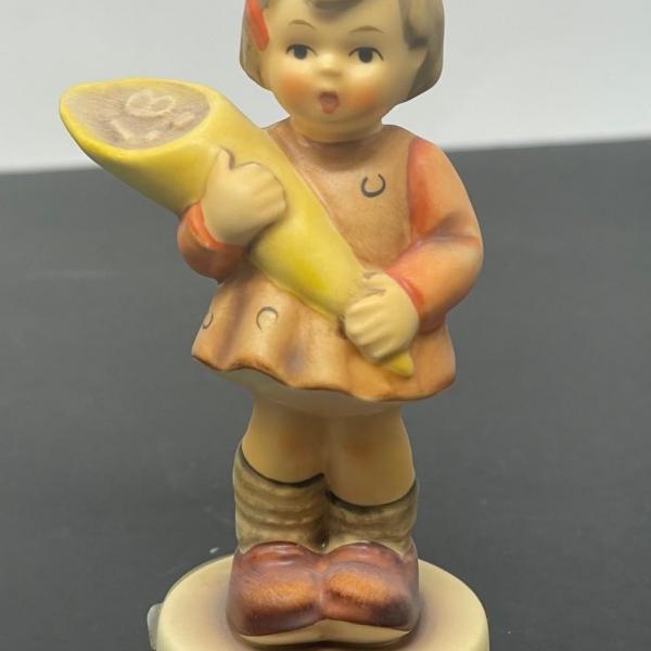 Photo of Hummel Figurine "A Sweet Offering" #549