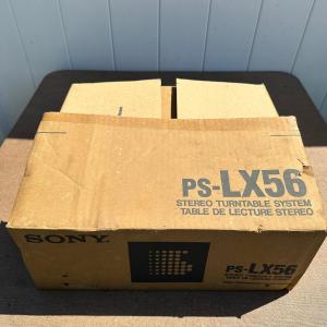 Photo of LOT 86S: Sony PS-LX56 Stereo Turntable System (NIP)