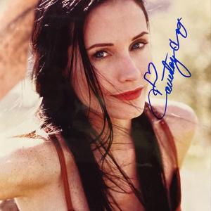 Photo of Friends Courteney Cox Signed Photo