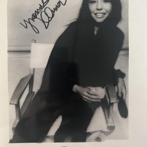 Photo of Yvonne Elliman signed photo