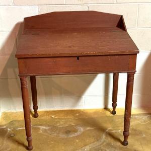 Photo of LOT 59: Vintage Hinged Top Wooden Desk