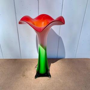 Photo of LOT 149 S: Beautiful Murano Style Flower/Trumpet Shaped Glass Vase