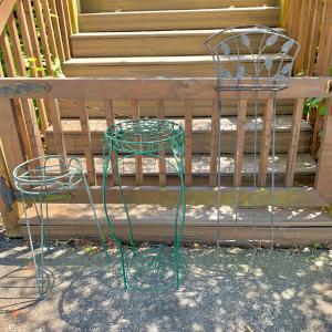 Photo of LOT 144 S: Set of 3 Metal Wire Plant Stands