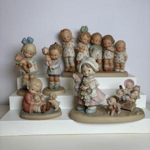 Photo of LOT 11: Memories of Yesterday Figurines