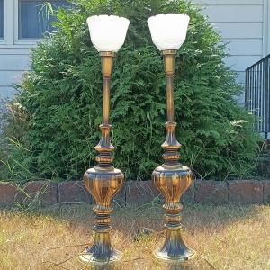 Photo of LOT 31: Pair of 36" Brass Table Lamps