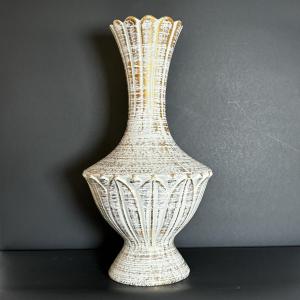 Photo of LOT 24: Vintage Haeger Pottery Vase: Gold Tweed Glaze, 24k