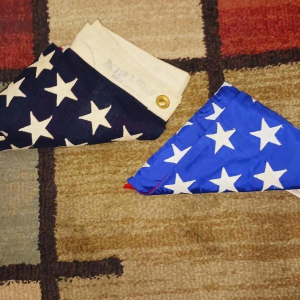 Photo of NYLON AND CLOTH US FLAGS