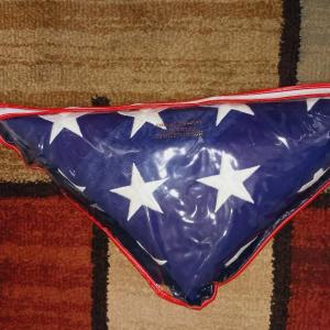 Photo of CLOTH US FLAG IN PROTECTIVE BAG