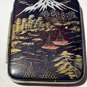 Photo of Vintage Japanese Mt Fuji Maki-e Lacquer Pre-Filter Cigarette Case in Good Preown