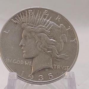 Photo of 1935-S U. S. Mint Silver Peace Dollar (#52)