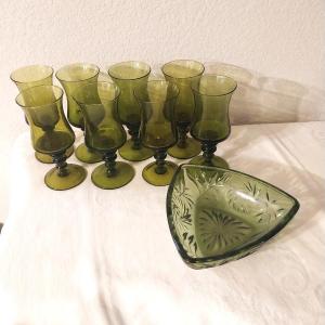 Photo of VINTAGE DRINKING GLASSES AND DISH