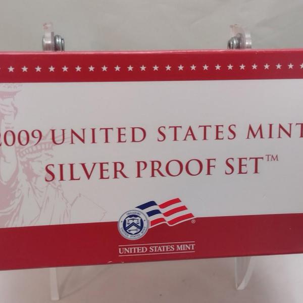 Photo of 2009 U. S. Mint Silver Proof Coin Set (#186)