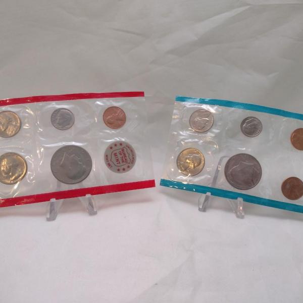 Photo of Set of Five 1971 U. S. Mint Uncirculated Coin Sets (#145)