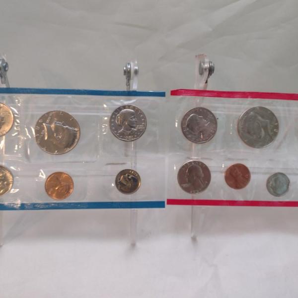 Photo of Set of Five 1981 U. S. Mint Uncirculated Coin Sets (#154)