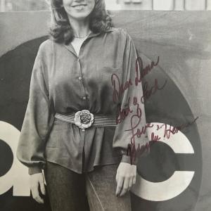 Photo of Taxi Marilu Henner signed photo