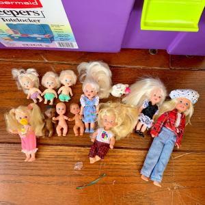 Photo of LOT 26 Y: Huge Barbie Collection: Spice Girls, Aladdin, Accessories, & More