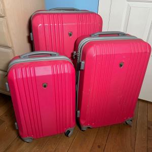 Photo of LOT 57X: Pink Olympia USA 3 Piece Luggage Set