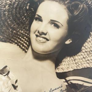 Photo of Anne Wilson signed photo