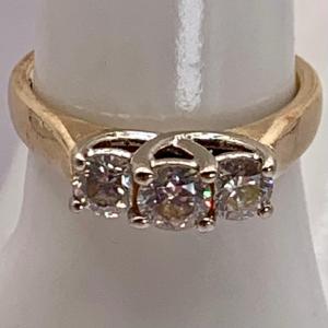 Photo of LOT:54; Gorgeous Triple Diamond Ring Set in 14K Gold Band 3.9gtw