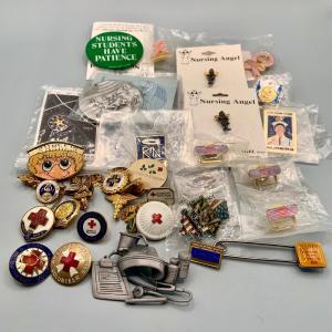 Photo of LOT:36: Large Assortment of Nurse and Nursing Related Pins