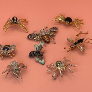Photo of LOT 62: Bug Broaches