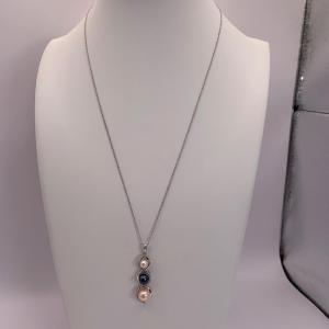 Photo of LOT:169: Freshwater tri color Pearl w/ Diamond Accents Pendant 10K Gold Necklace