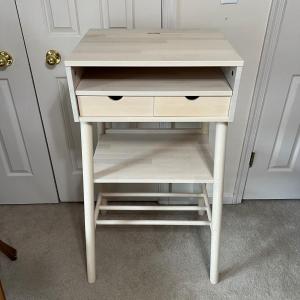 Photo of Knotted Standing Desk EUC