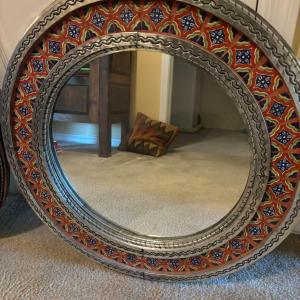 Photo of Lot 33: Large Decorative Round Mirror