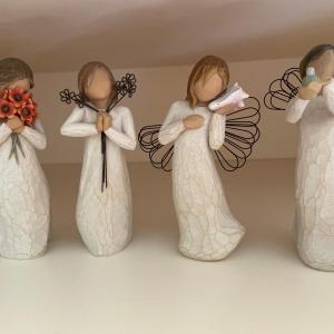 Photo of 4 Willow Tree figurines