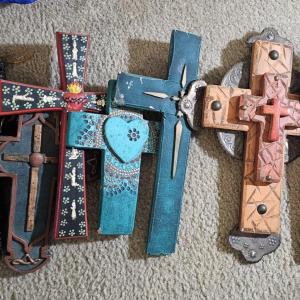 Photo of Lot 65: Lot of Misc Crosses
