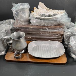 Photo of LOT 185: Set of Eight Pewter Ploughman's Lunch / Tavern Kits - Tankard, Plate, N