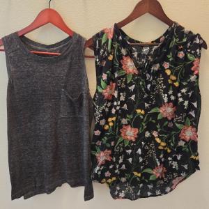 Photo of (2) Old Navy Tops